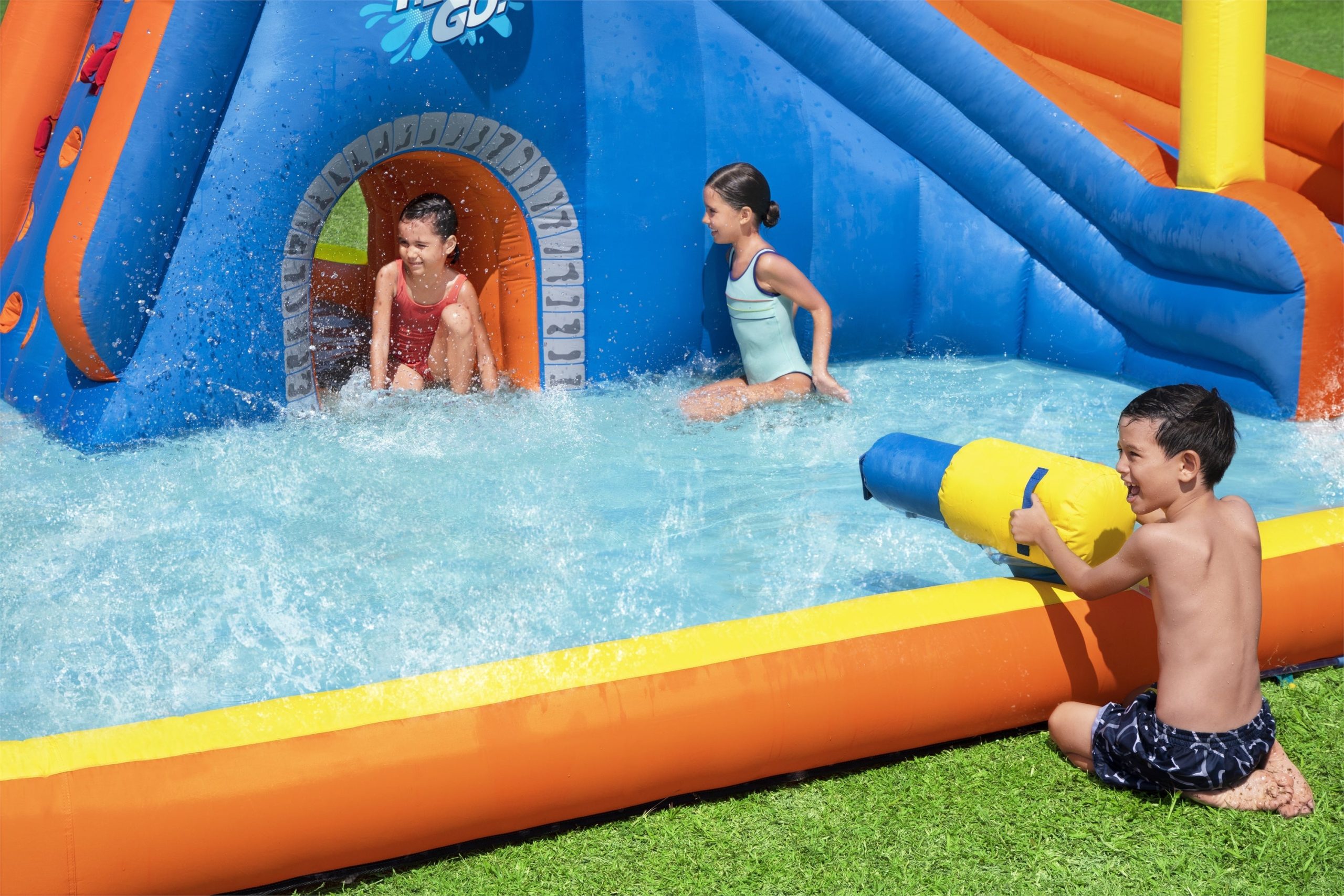 H2OGO! Super Speedway Kids Inflatable Water Park 8'8 - Image 5